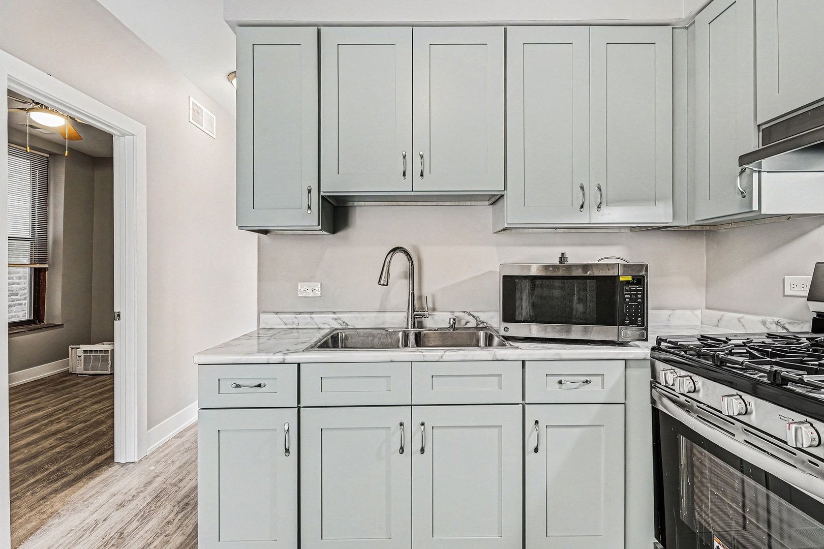 1503 West Taylor Street, Unit 2 Chicago, IL 60607 - Photo 7 of 14