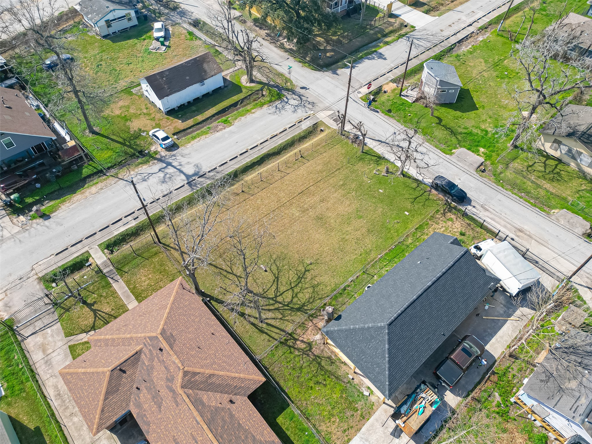 7902 Pointer Street Houston, TX 77016 - Photo 2 of 24 a view of a yard with an outdoor space