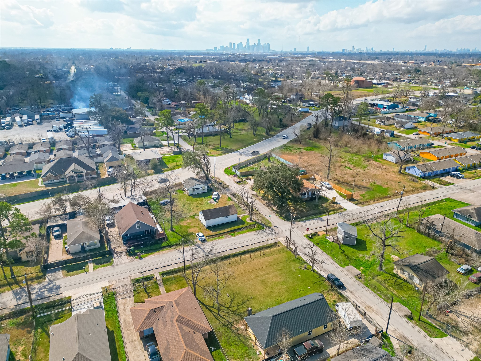 7902 Pointer Street Houston, TX 77016 - Photo 23 of 24 an aerial view of residential houses with outdoor space
