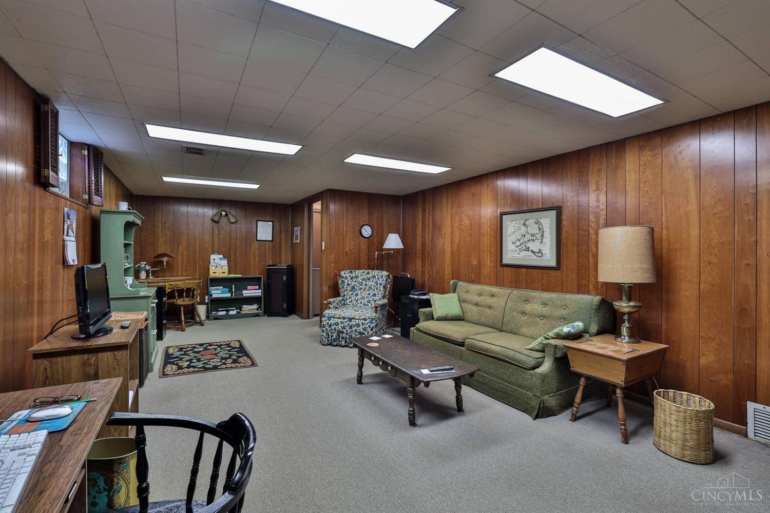 183 Compton Road Wyoming, OH 45215 - Photo 29 of 37 Gallery Image 29