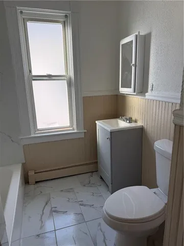 $2,000 | 179 Harold Street, Unit 3, Providence, RI 02908