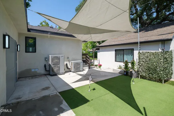 $3,988,000 | 4428 Oakwood Avenue, La Canada Flintridge, CA 91011