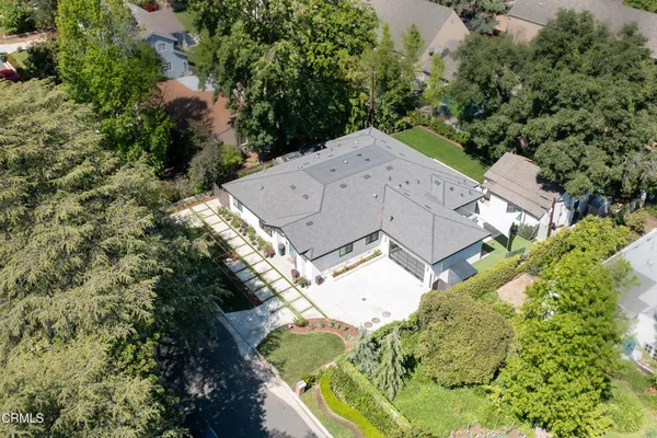 $3,988,000 | 4428 Oakwood Avenue, La Canada Flintridge, CA 91011