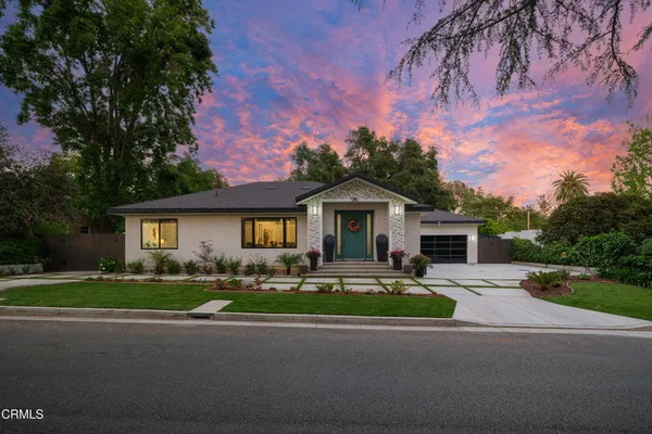 $3,988,000 | 4428 Oakwood Avenue, La Canada Flintridge, CA 91011