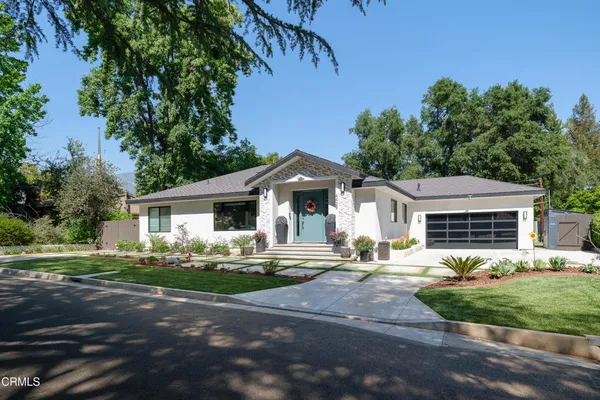$3,988,000 | 4428 Oakwood Avenue, La Canada Flintridge, CA 91011