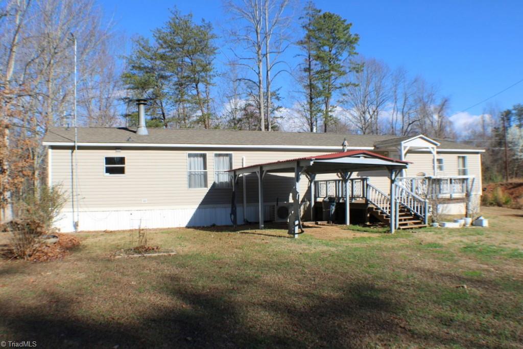 313 Webster Road Mount Airy, NC 27030 - Photo 3 of 29