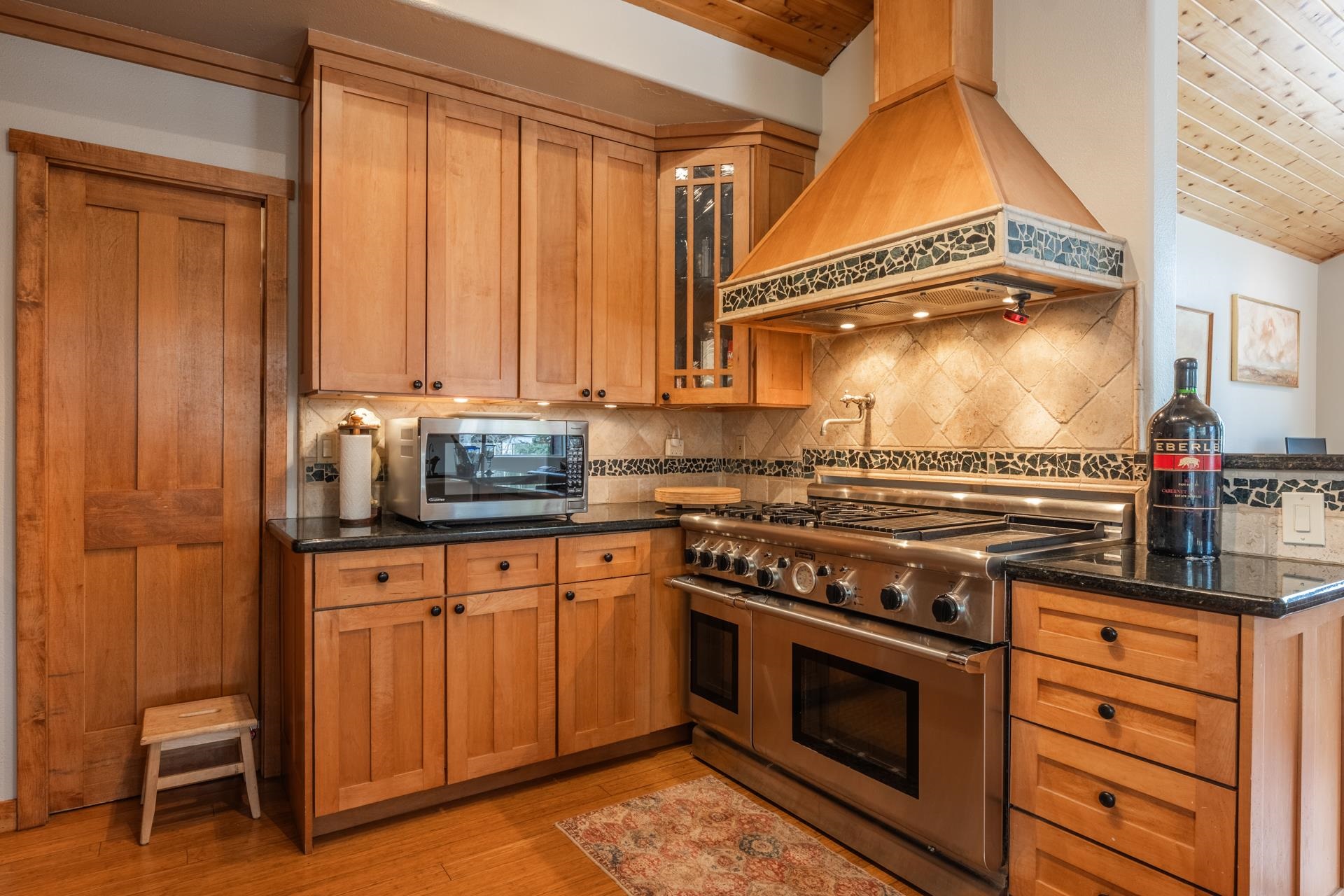 323 Wagon Wheel Road Mammoth Lakes, CA 93546 - Photo 4 of 38 Gallery Image 4