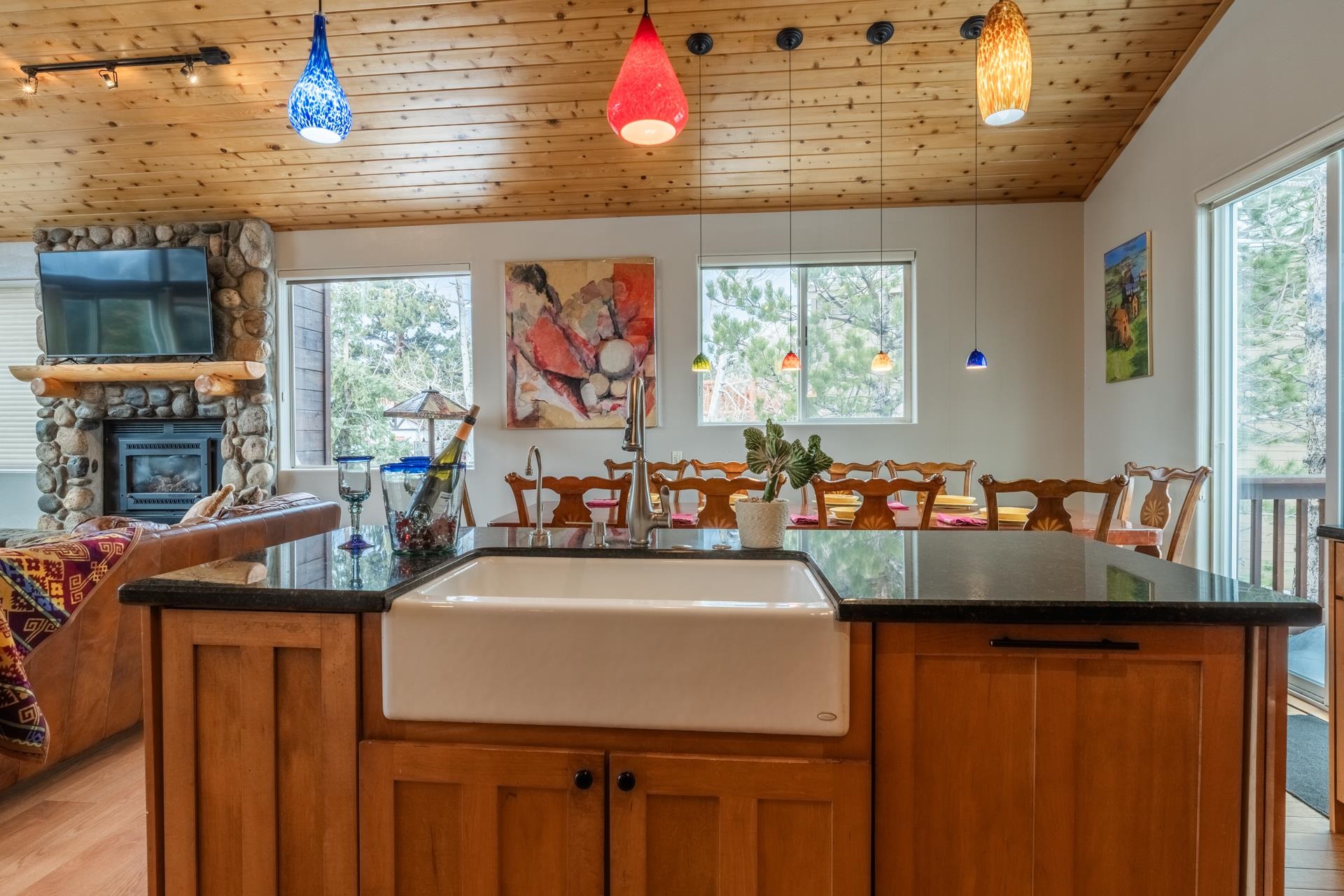 323 Wagon Wheel Road Mammoth Lakes, CA 93546 - Photo 5 of 38 Gallery Image 5
