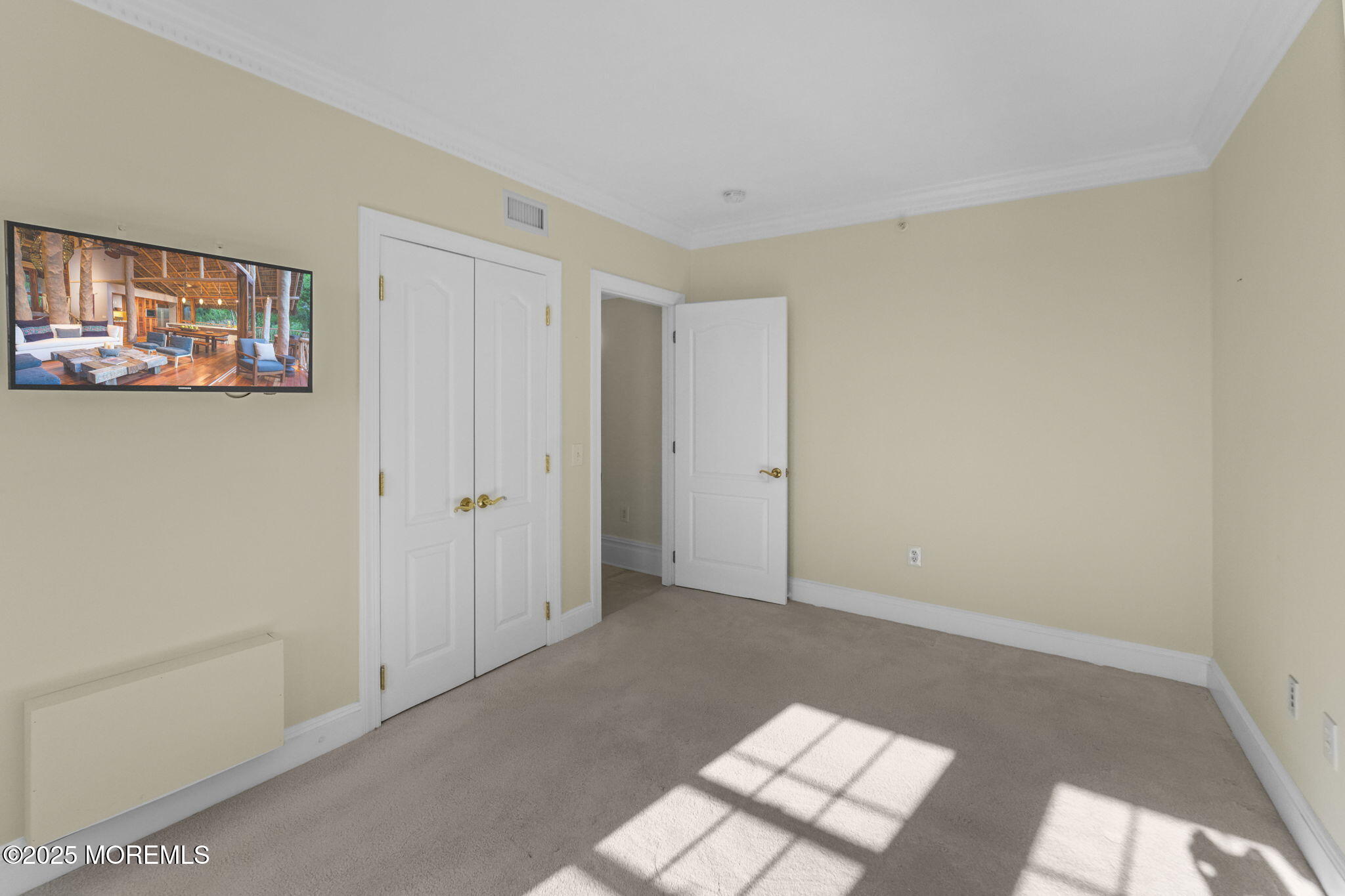 700 Ocean Avenue North, Unit 333 Spring Lake, NJ 07762 - Photo 5 of 19 a view of an empty room and workspace