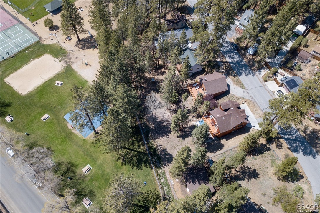 308 Eagle Drive Big Bear Lake, CA 92315 - Photo 25 of 29 an aerial view of residential houses with outdoor space
