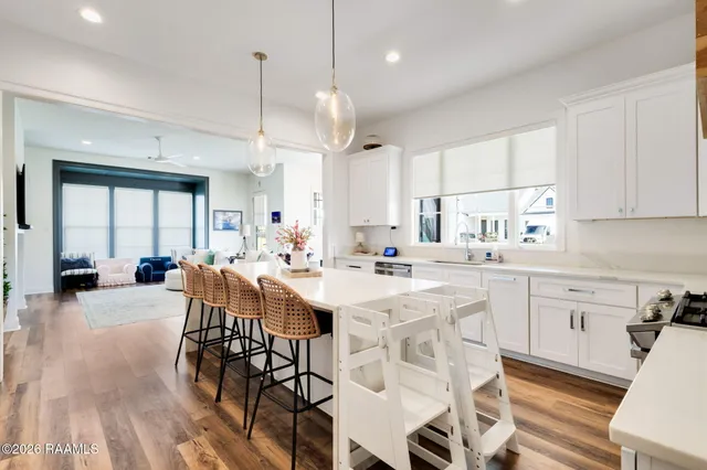 $394,800 | 101 Tea Rose Drive, Broussard, LA 70518