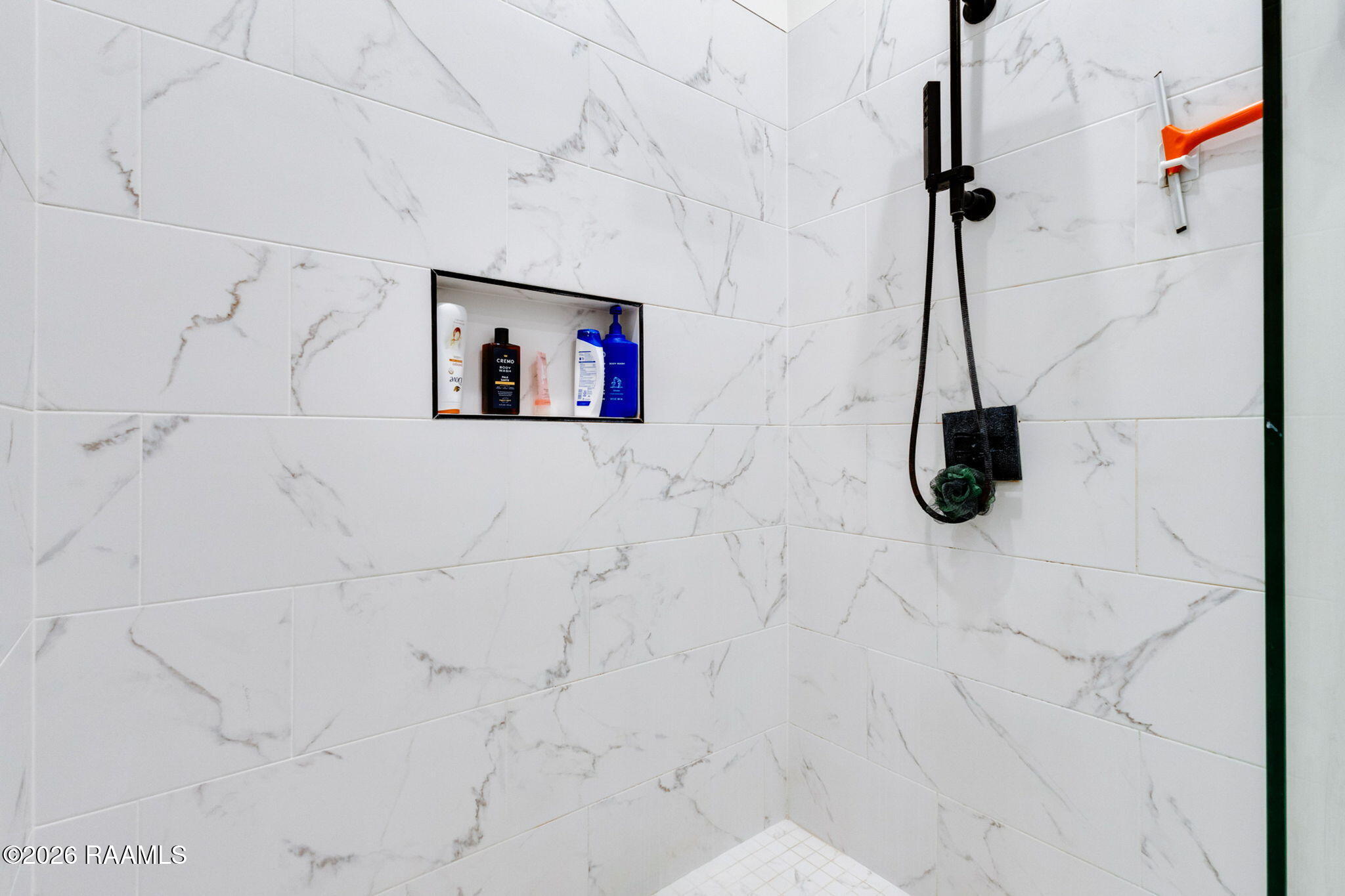 101 Tea Rose Drive Broussard, LA 70518 - Photo 23 of 28 21-web-or-mls-101 Tea Rose Dr-16