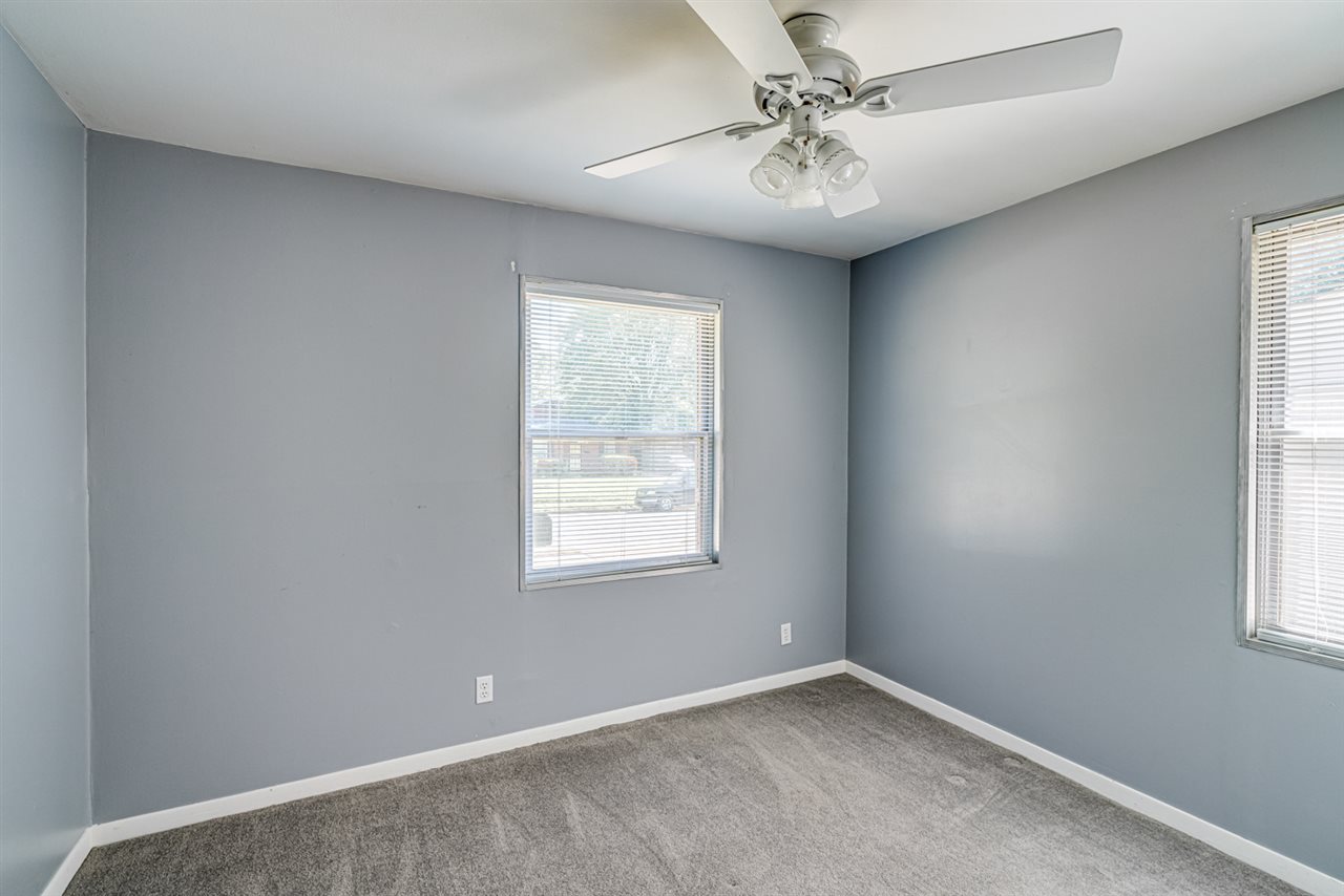 4862 Verne Road Memphis, TN 38117 - Photo 17 of 23 2nd bedroom.