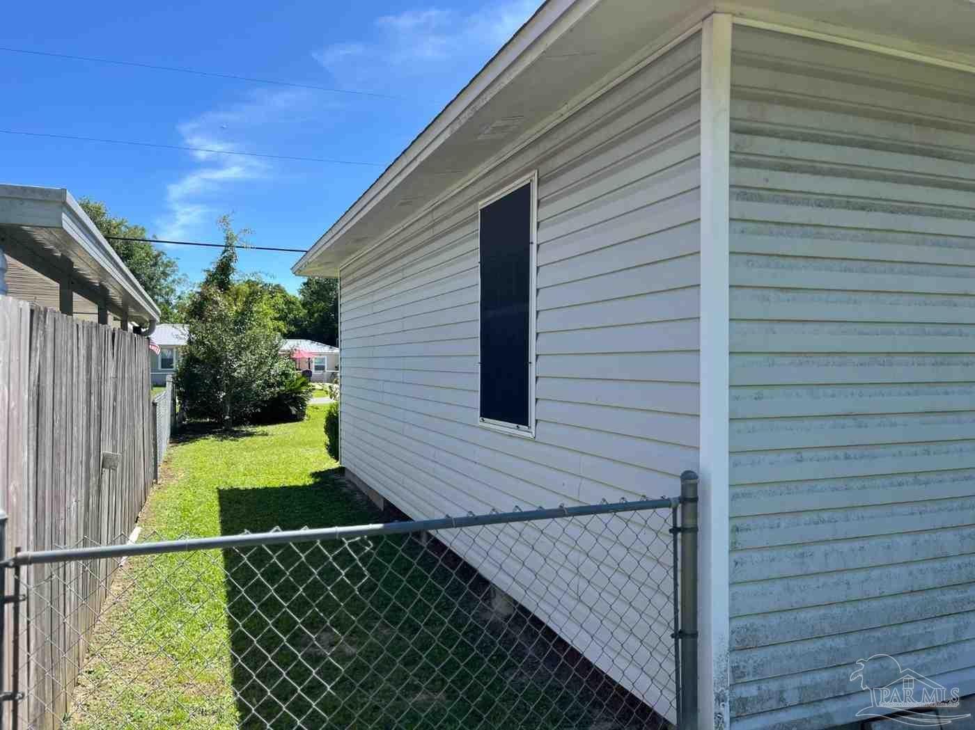 212 Rue Max Street Pensacola, FL 32507 - Photo 10 of 21