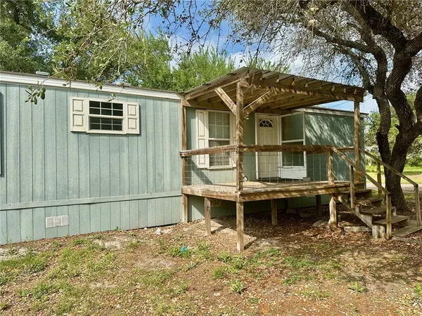 $1,325 | 1522 16th Street, Unit 5, Rockport, TX 78382