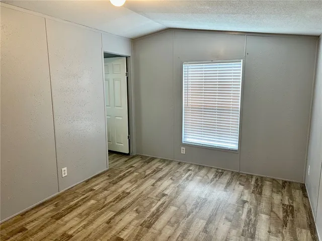 $1,325 | 1522 16th Street, Unit 5, Rockport, TX 78382