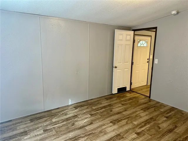 $1,325 | 1522 16th Street, Unit 5, Rockport, TX 78382