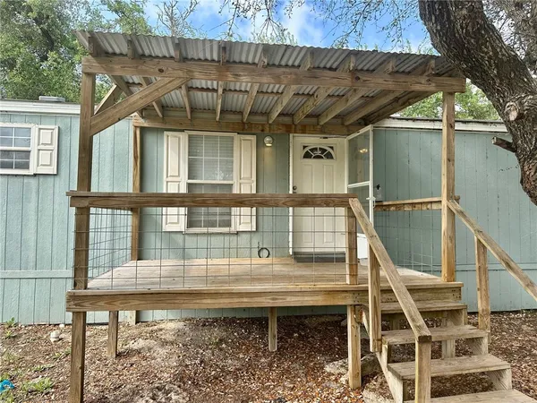 $1,325 | 1522 16th Street, Unit 5, Rockport, TX 78382