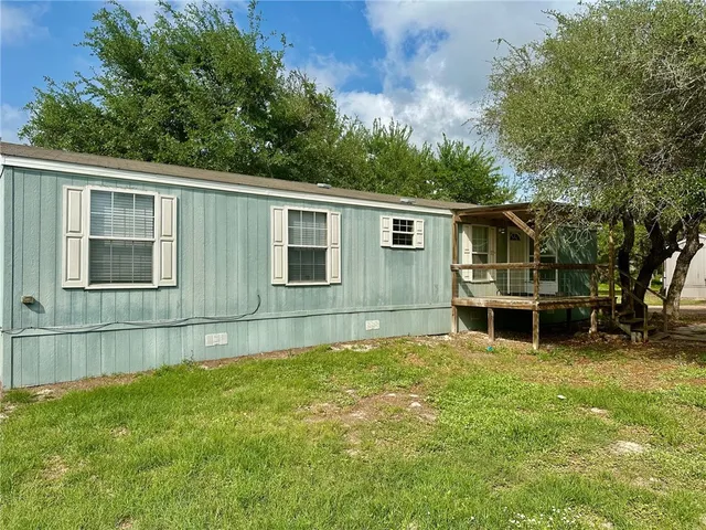 $1,325 | 1522 16th Street, Unit 5, Rockport, TX 78382
