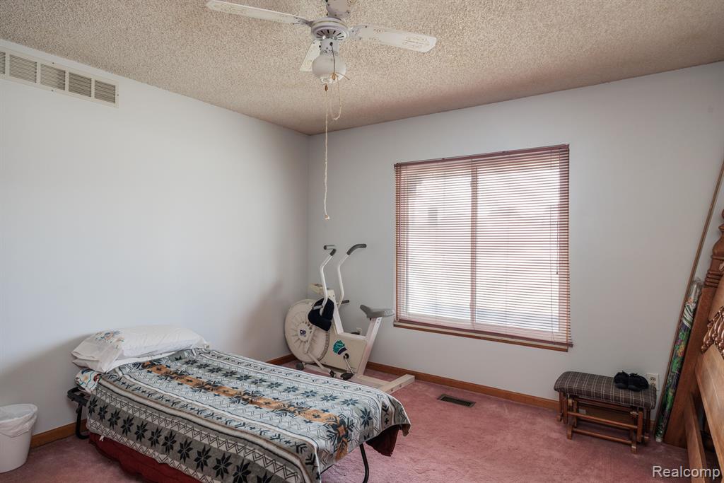 24040 Napier Road Novi, MI 48374 - Photo 19 of 32 Gallery Image 19
