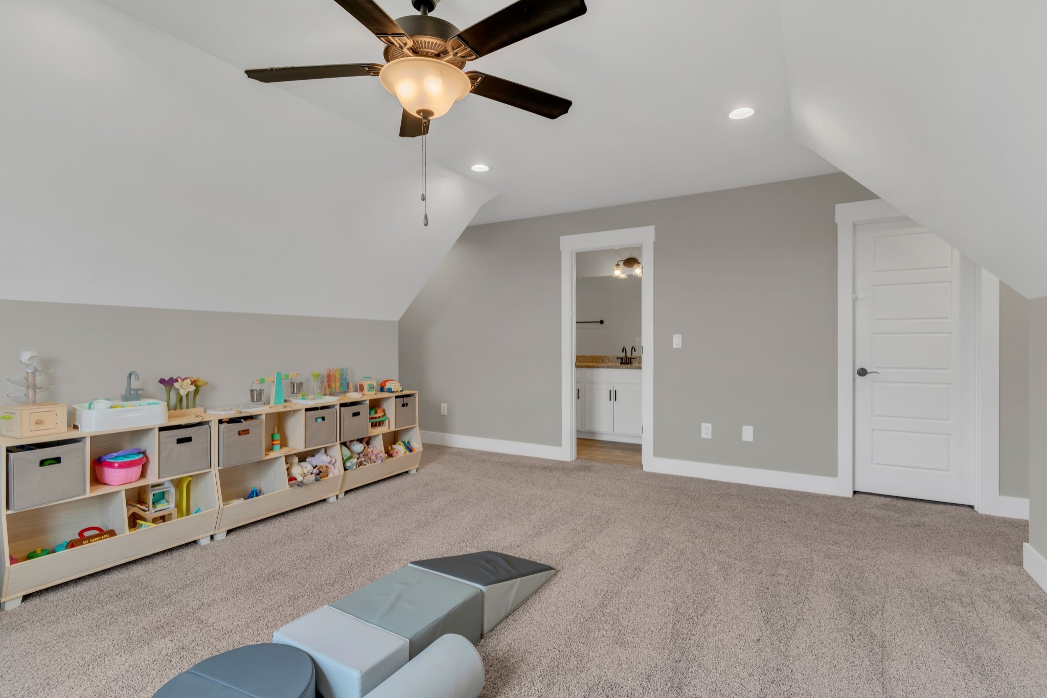 5228 Cross Plains Road White House, TN 37188 - Photo 37 of 57