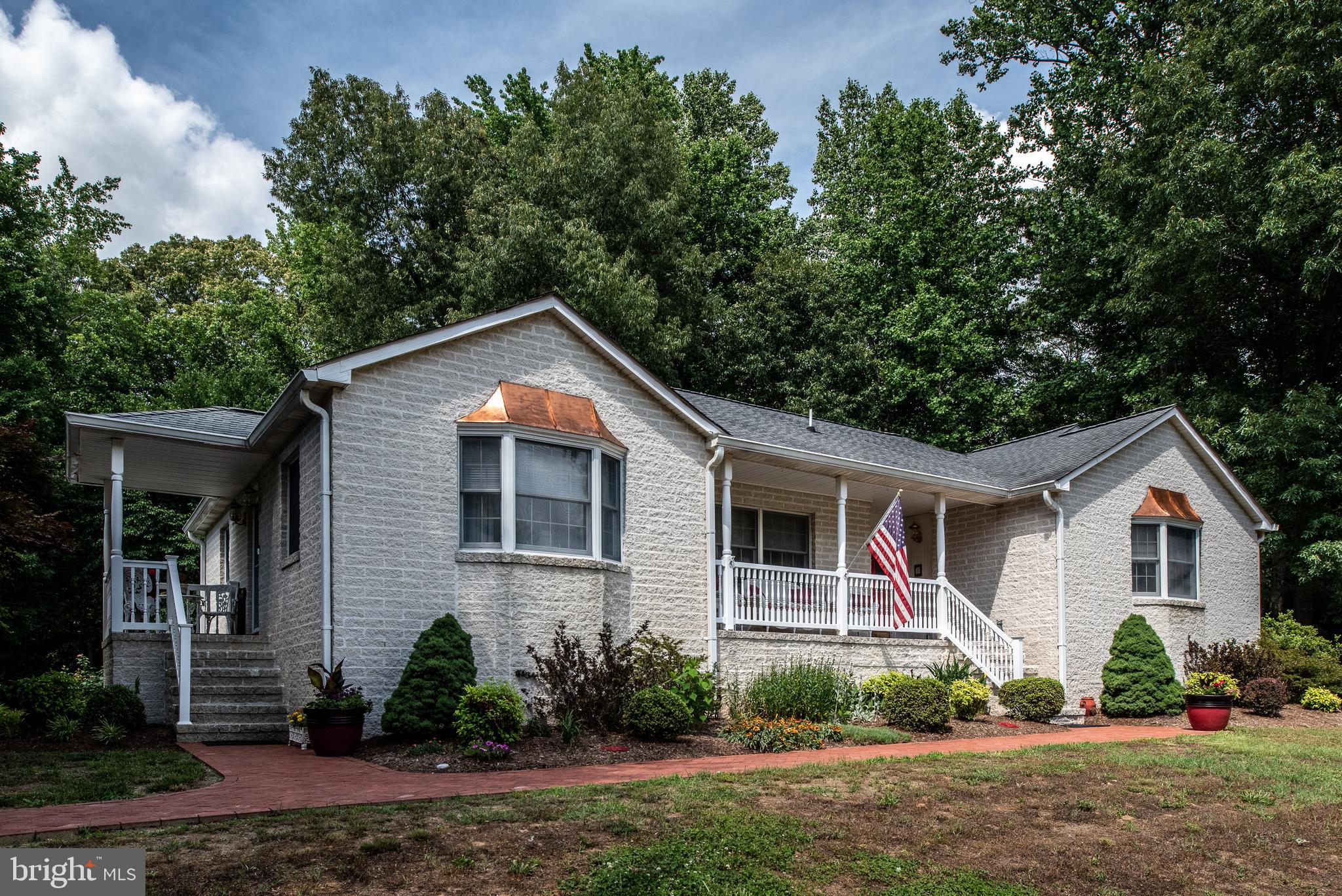 9137 Dahlgren Road King George, VA 22485 - Photo 5 of 77 Gallery Image 5