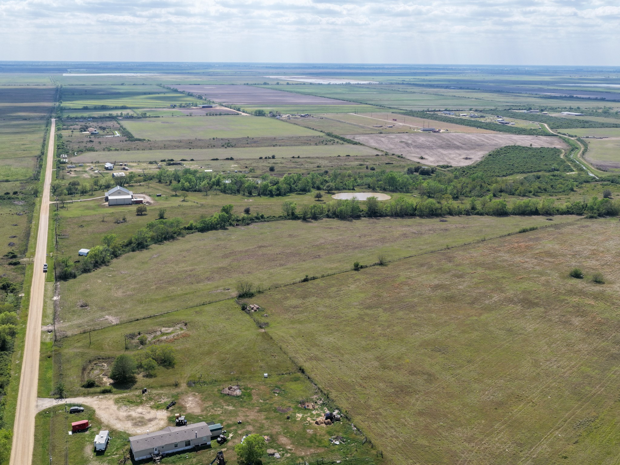 762 Cr 248 Road Lissie, TX 77454 - Photo 13 of 26 a view of a road with an ocean view