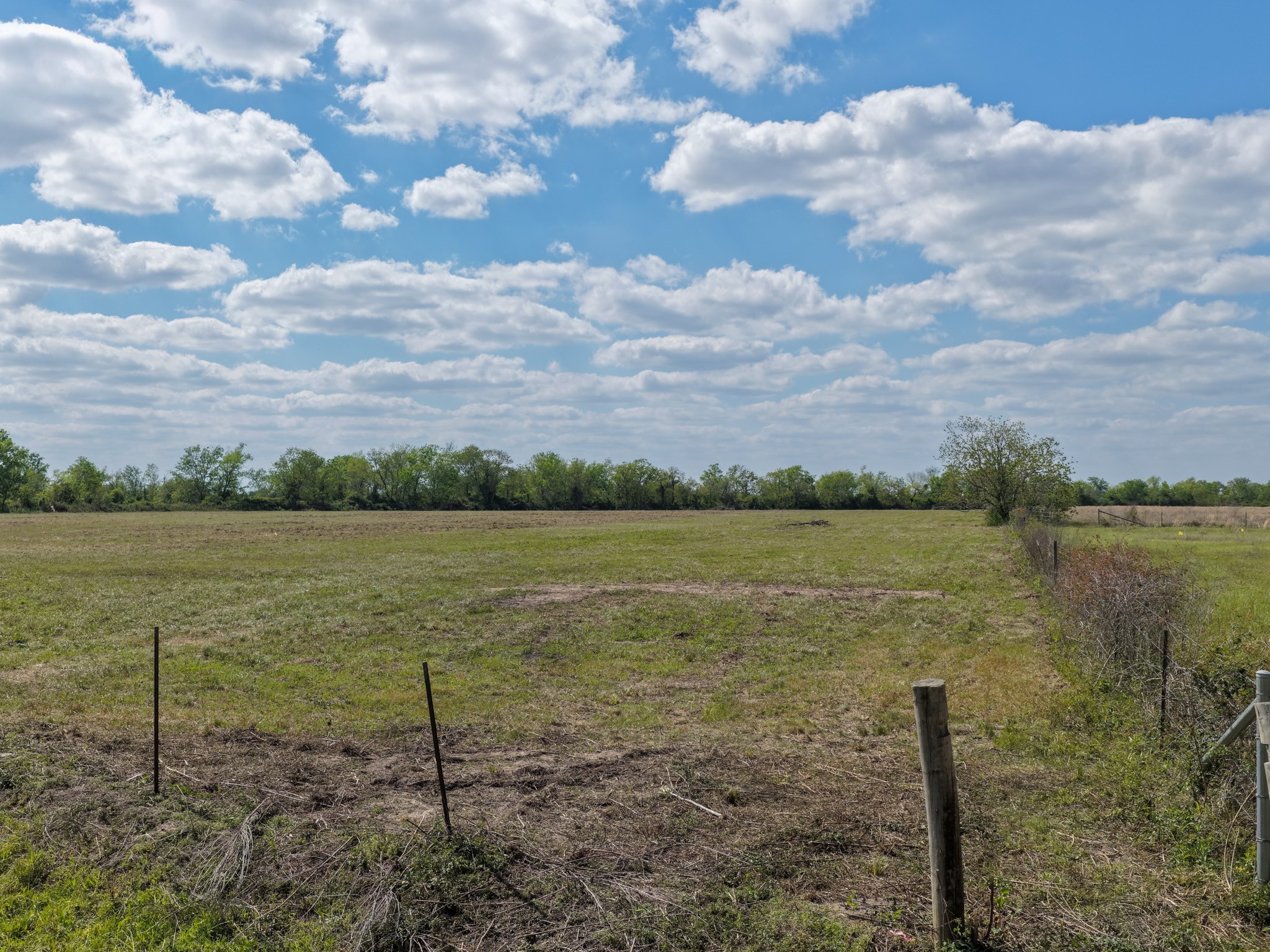 762 Cr 248 Road Lissie, TX 77454 - Photo 16 of 26 a view of a lake with a big yard