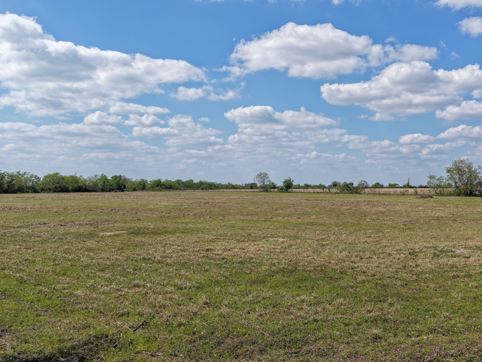 762 Cr 248 Road Lissie, TX 77454 - Photo 19 of 26 a view of a lake and mountain in the back