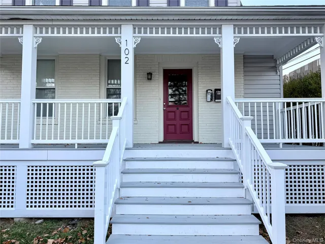 $3,800 | 102 North Midland Avenue, Unit 2, Nyack, NY 10960