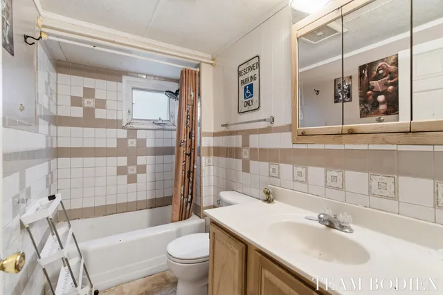 $139,900 | 42658 82nd Avenue, Decatur, MI 49045