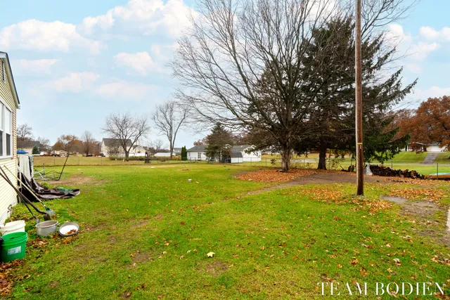 $139,900 | 42658 82nd Avenue, Decatur, MI 49045