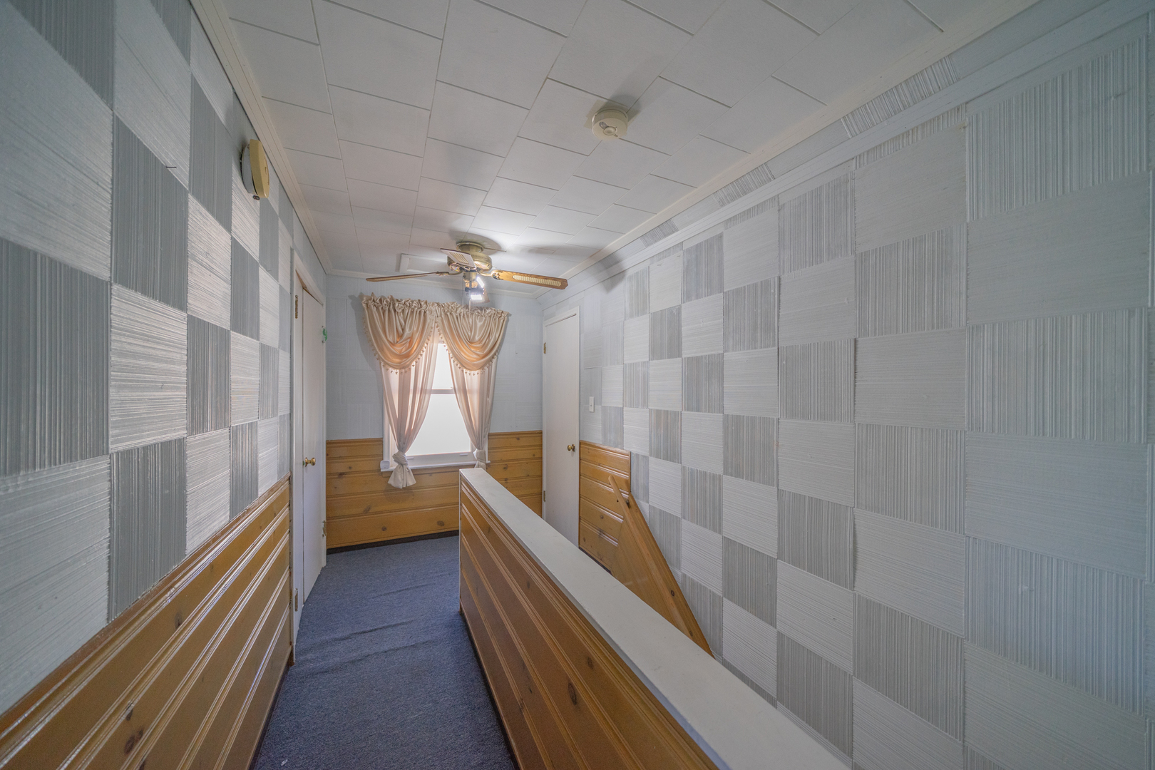 3437 Scott Street Franklin Park, IL 60131 - Photo 30 of 44 a bathroom with a tub a sink and wooden floor