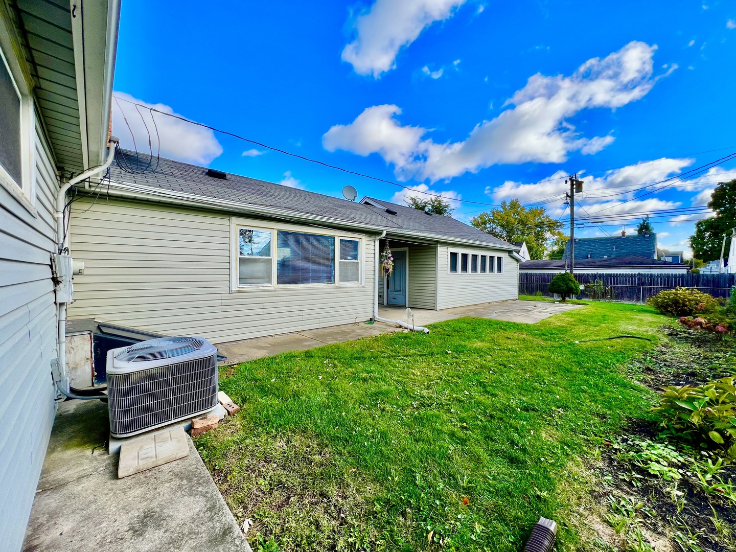 3437 Scott Street Franklin Park, IL 60131 - Photo 42 of 44 a view of a back yard of the house