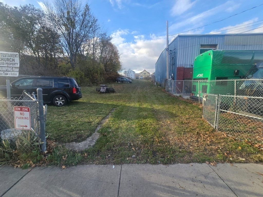 51 Ceylon Street Boston, MA 02121 - Photo 3 of 18 a view of a park