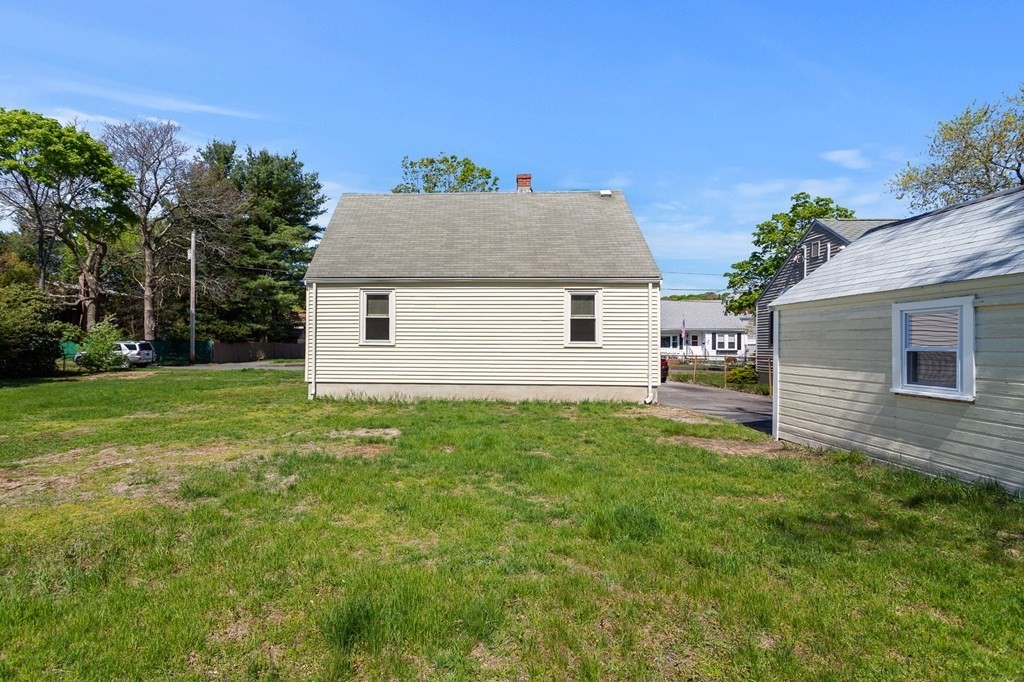 10 Hampton Street Saugus, MA 01906 - Photo 23 of 23