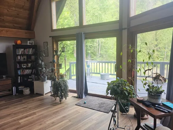 $369,500 | 398462 20th Highway, Cusick, WA 99119