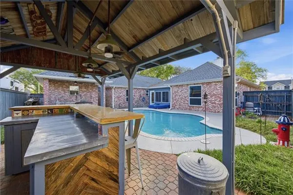 $495,000 | 615 Willowridge Drive, Luling, LA 70070