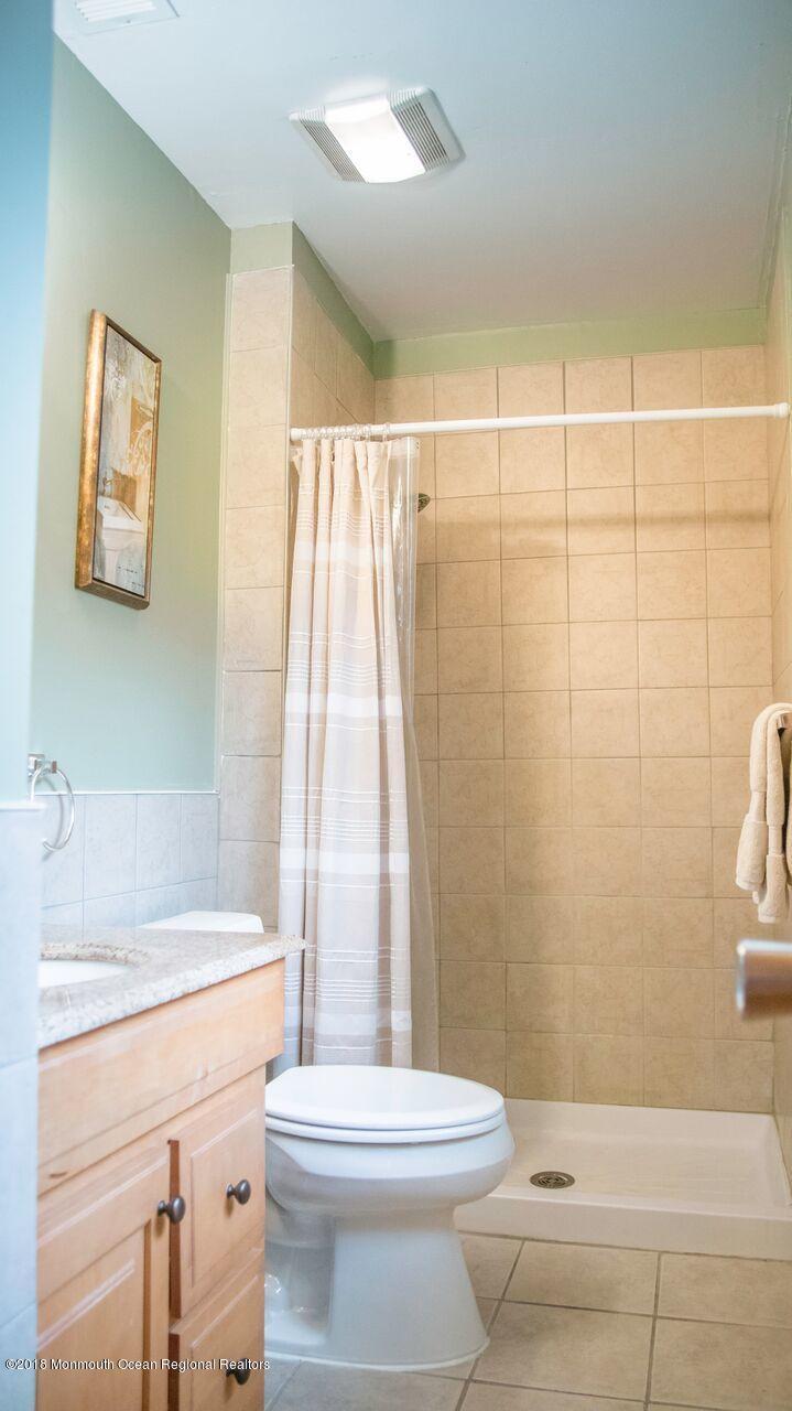 4 Brandon Road Marlboro, NJ 07746 - Photo 23 of 30 APaFCjzw.jpeg