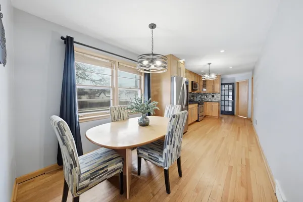 $324,900 | 3701 West 80th Street, Chicago, IL 60652