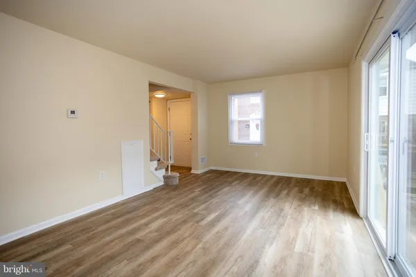 $2,242 | 8343 Irongate Way, Manassas, VA 20109