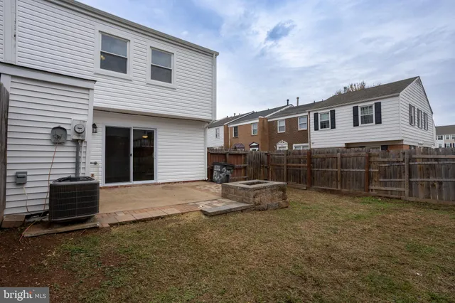 $2,442 | 8343 Irongate Way, Manassas, VA 20109