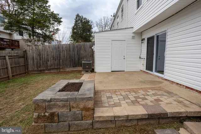 $2,442 | 8343 Irongate Way, Manassas, VA 20109