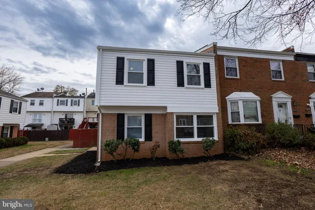 $2,442 | 8343 Irongate Way, Manassas, VA 20109