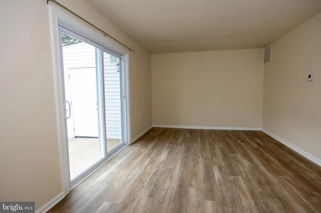 $2,442 | 8343 Irongate Way, Manassas, VA 20109