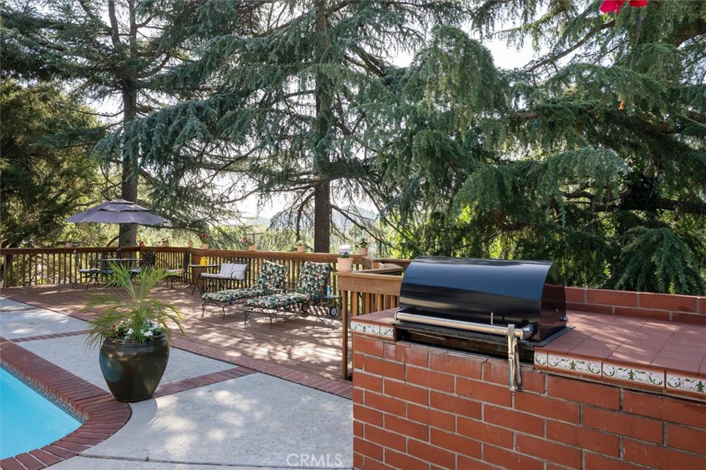 3342 Dunsmere Road Glendale, CA 91206 - Photo 36 of 39