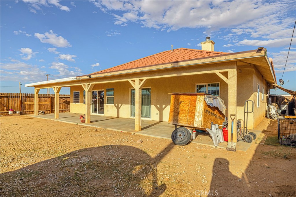 21419-21419 Neuralia Road California City, CA 93505 - Photo 35 of 35 a view of a house with wooden fence