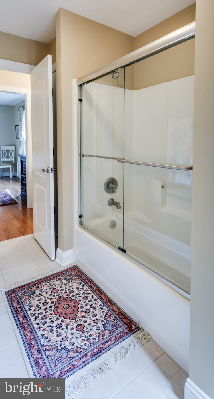 617 Douglas Road Salisbury, MD 21801 - Photo 21 of 48 Shared Tub/Shower Jack & Jill Bath