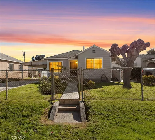 a view of a house with a swimming pool