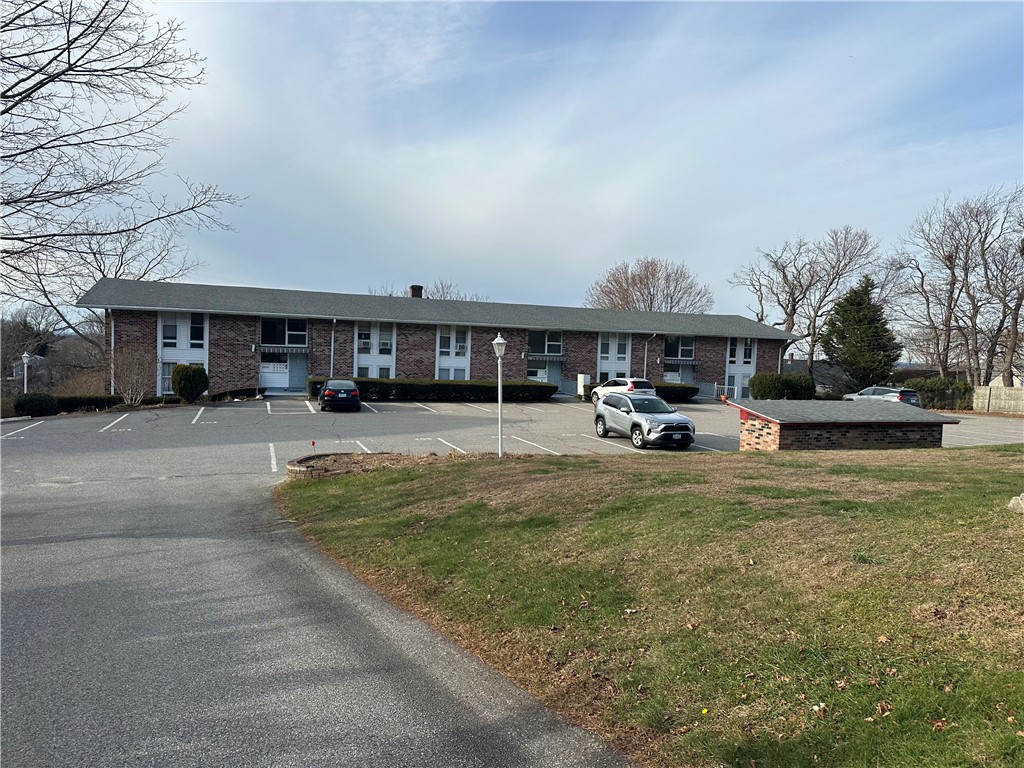 349 Main Road, Unit 202 Tiverton, RI 02878 - Photo 26 of 26